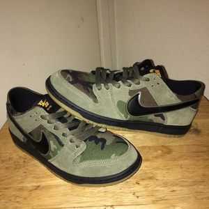 Nike Sb Dunk Low Camo skate Size 9 $120